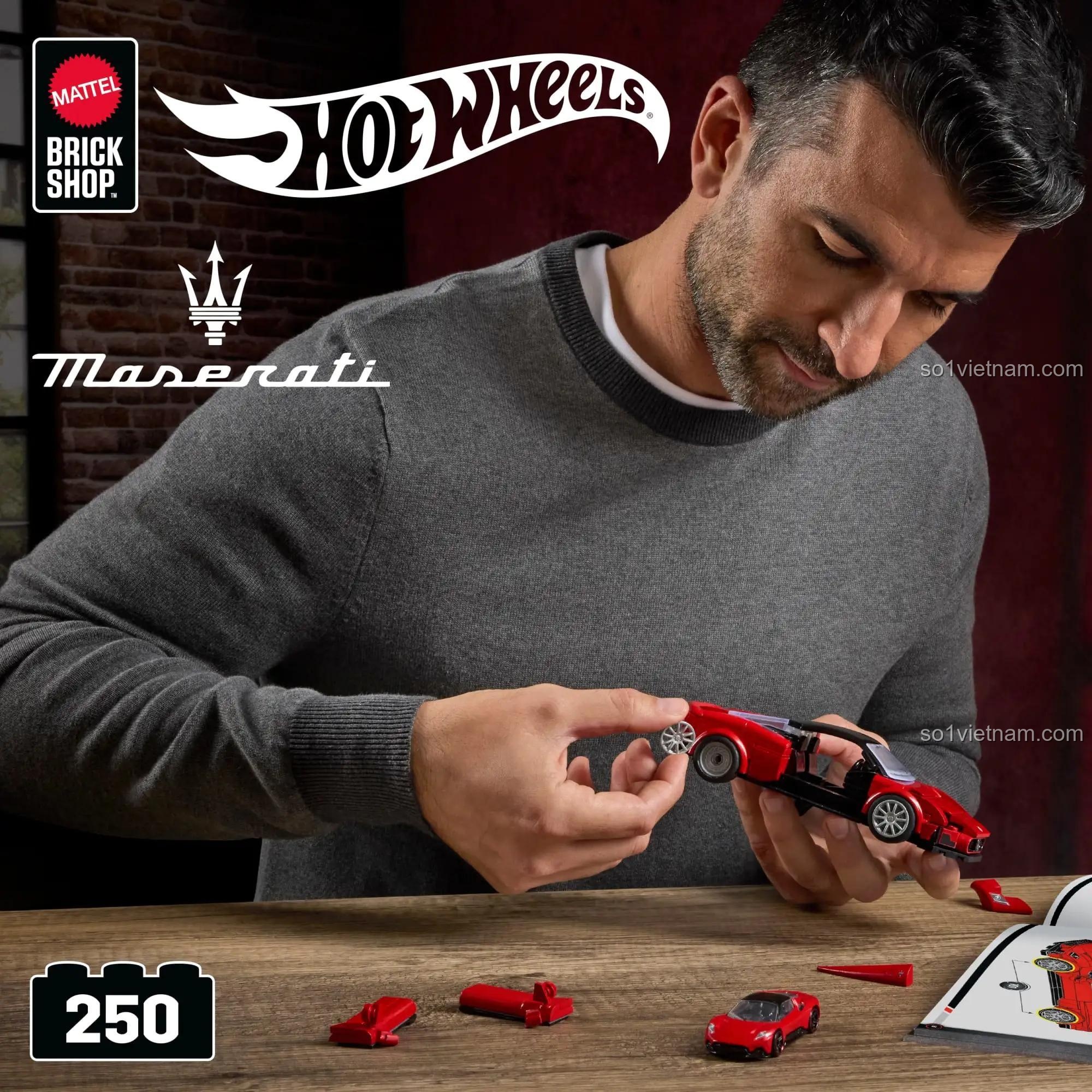 Mô hình Xe thể thao Maserati MC20 JFR90 với cửa cánh bướm có thể mở và các chi tiết chân thực.