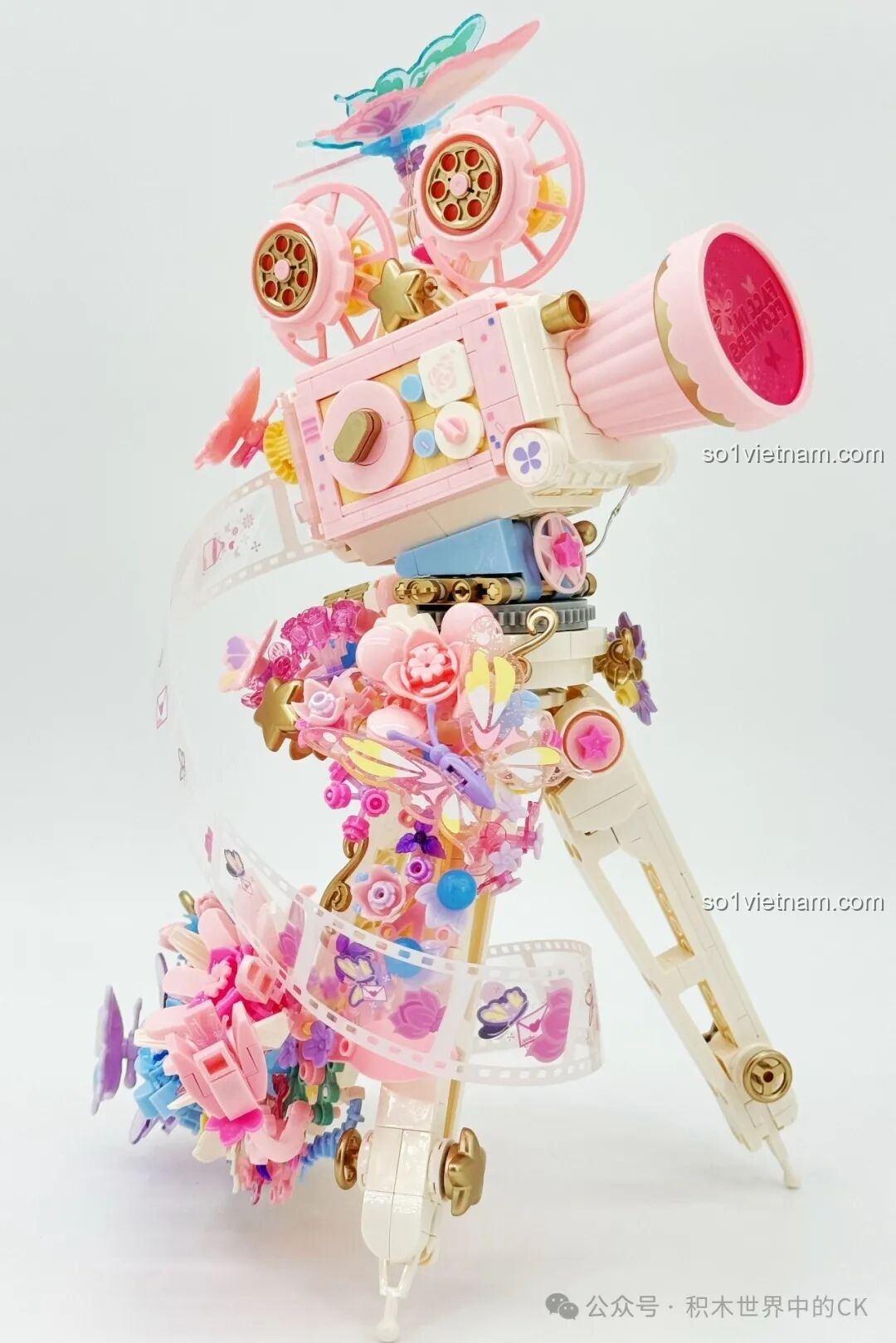 Máy quay phim Sembo 611106 với dải phim quấn quanh