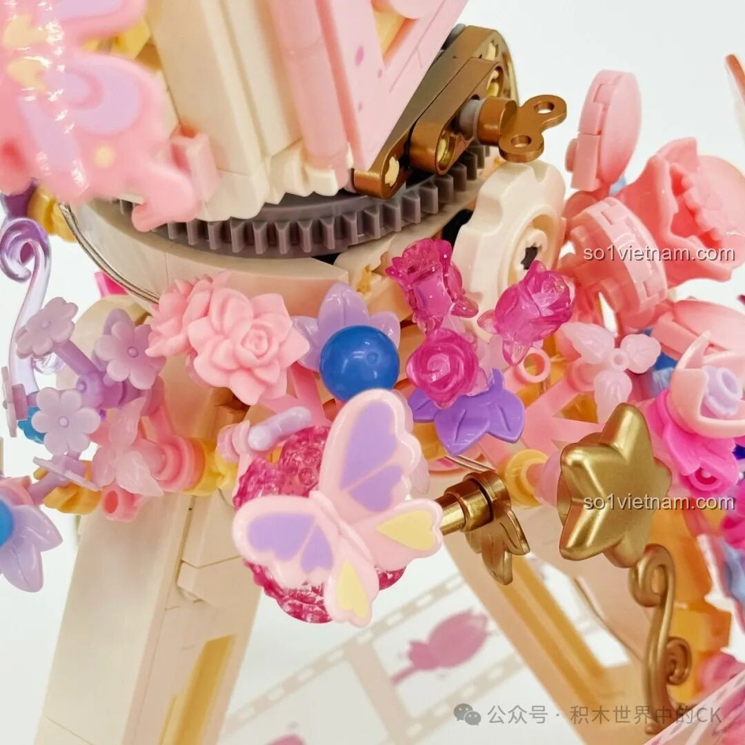 Máy quay phim Sembo 611106 trong không gian tối với ánh đèn