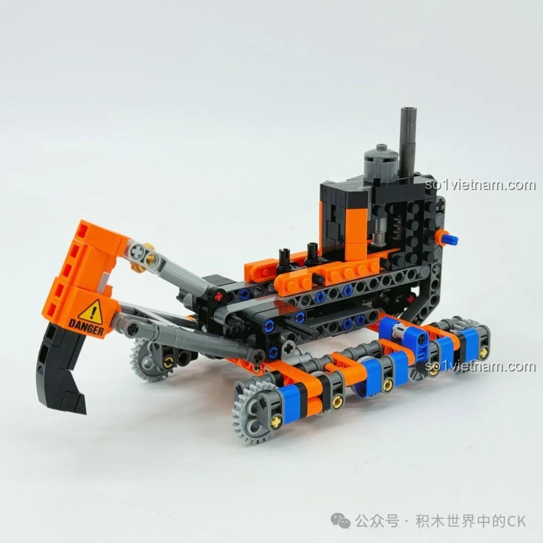 Bước lắp ráp đầu tiên của Máy Xúc Đất Nông Nghiệp JIESTAR 59231