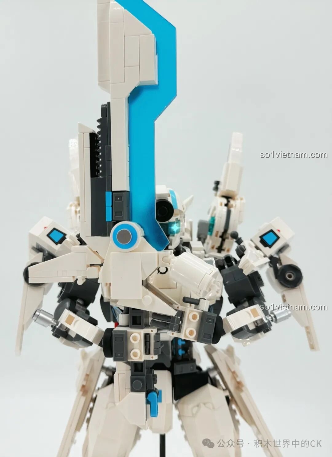 Phần chân của Mech Hạ Hầu Đôn Vô Cực Cuồng Phong TOP TOY TC2407.