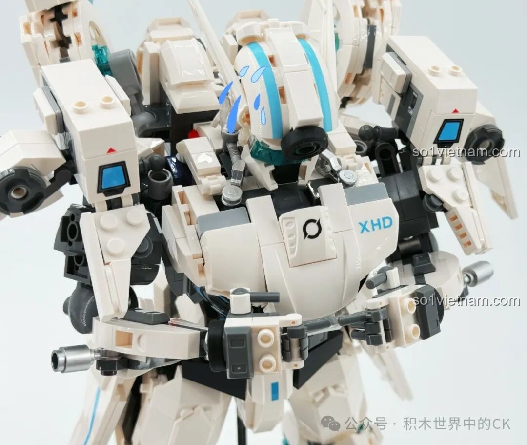 Phần thân trên của Mech Hạ Hầu Đôn Vô Cực Cuồng Phong TOP TOY TC2407.