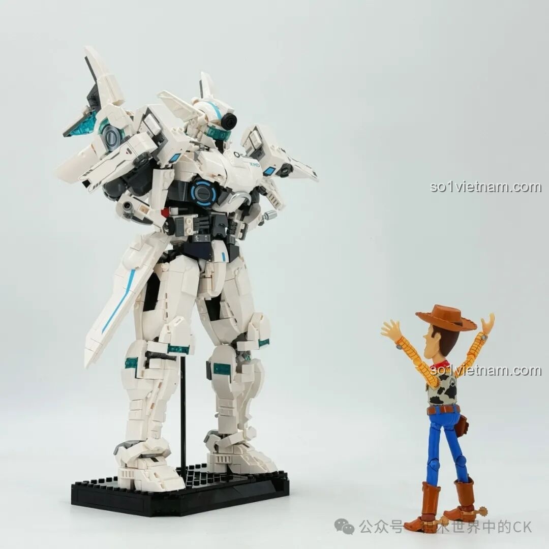 Phần thân dưới của Mech Hạ Hầu Đôn Vô Cực Cuồng Phong TOP TOY TC2407.