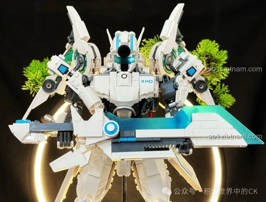 Chi tiết phần đế của Mech Hạ Hầu Đôn Vô Cực Cuồng Phong TOP TOY TC2407.