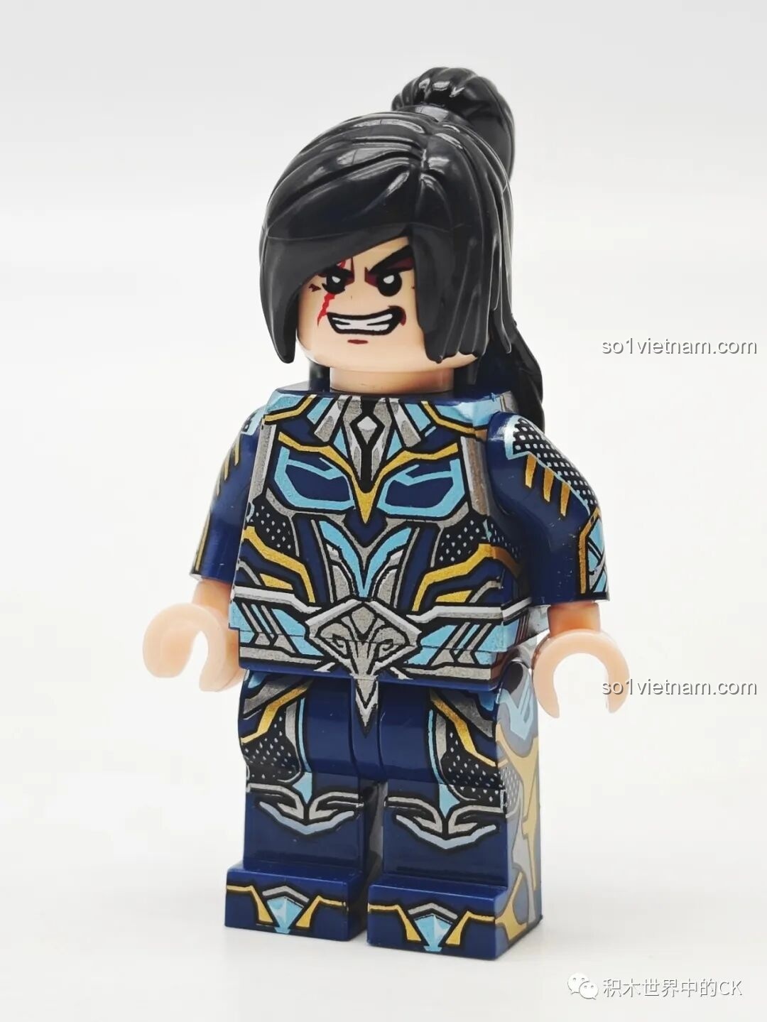 Minifigure Mã Siêu sau khi được lắp thêm mái tóc, gương mặt biểu cảm đầy khí chất.