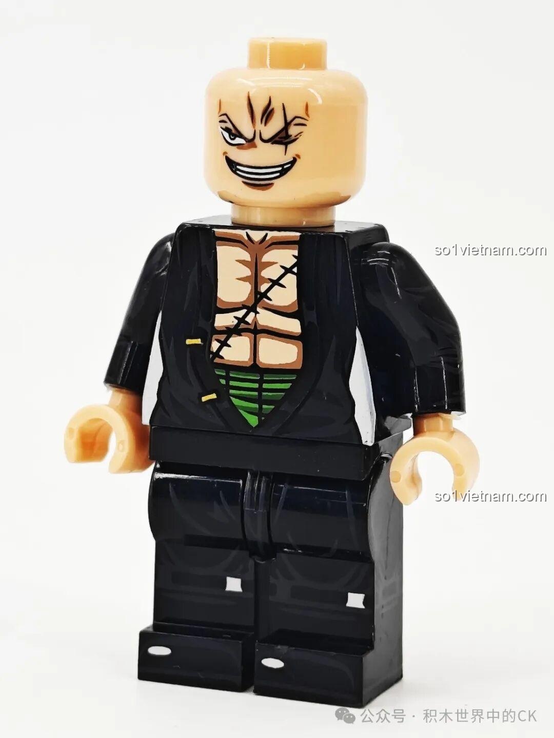 Minifigure Nami cầm bản đồ và cây gậy
