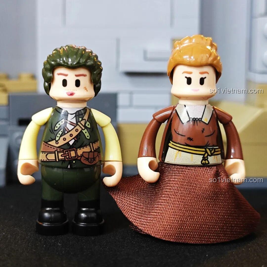 Mặt sau của minifigure Rex và Hermione của Lumibricks L9071 Sảnh Tiệc Hoàng Gia.