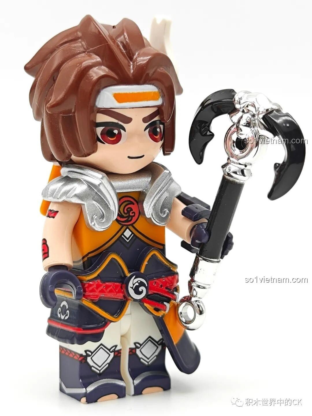 Minifigure Tôn Sách trong bộ Qman 78002 với vũ khí độc đáo, một mô hình nhân vật game mobile chất lượng cho bé trai 8+.