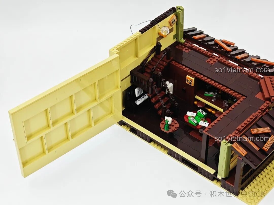 Mô hình FunWhole F9021 Saloon Miền Tây hoàn chỉnh, rực rỡ ánh đèn LED vào ban đêm, tạo không khí ấm cúng.