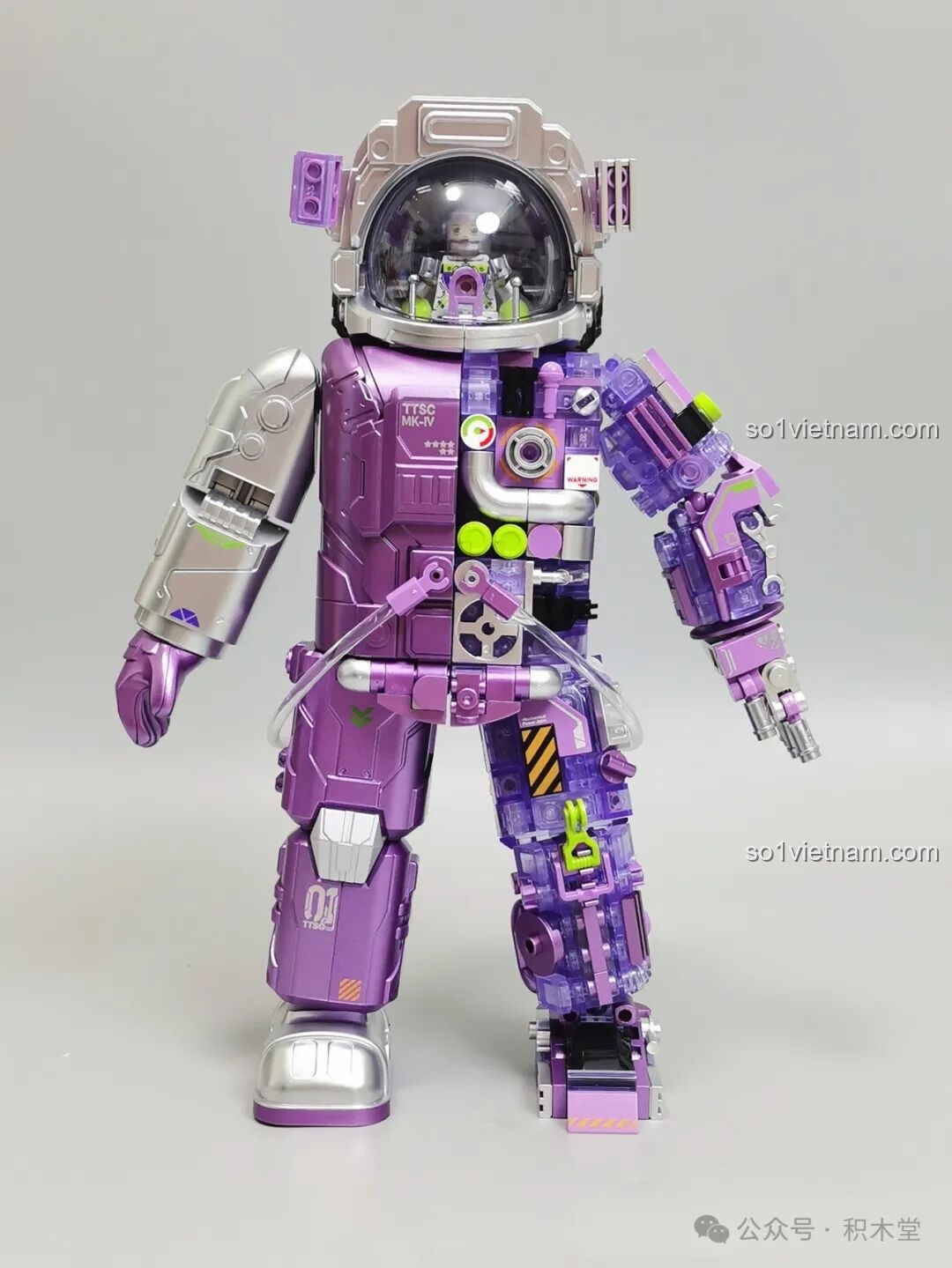 Mô hình TOP TOY TC1412 Phi Hành Gia Mộng Mơ Giữa Trời Sao sau khi hoàn thành, nhìn từ phía trước.