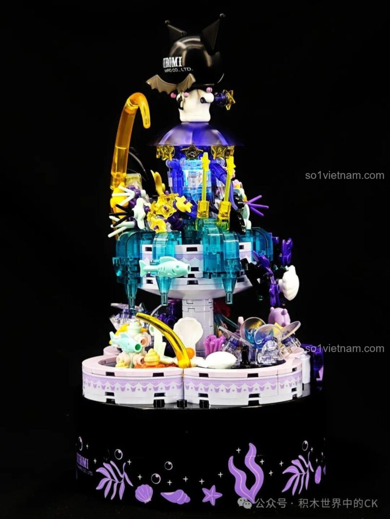 Mô hình lắp ráp Hộp nhạc Kuromi TC2707 của TOP TOY, chi tiết các tầng và minifigure