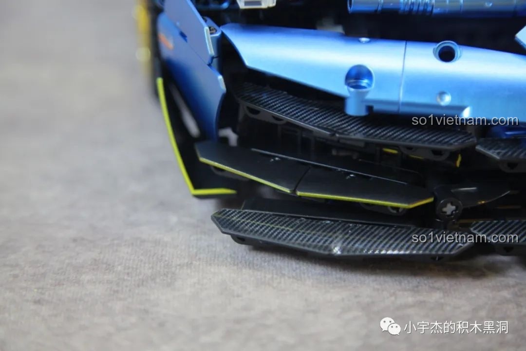 Mô hình Lamborghini SVJ K-box 10520 hoàn thiện, dán sticker và sẵn sàng để trưng bày hoặc khám phá các tính năng.