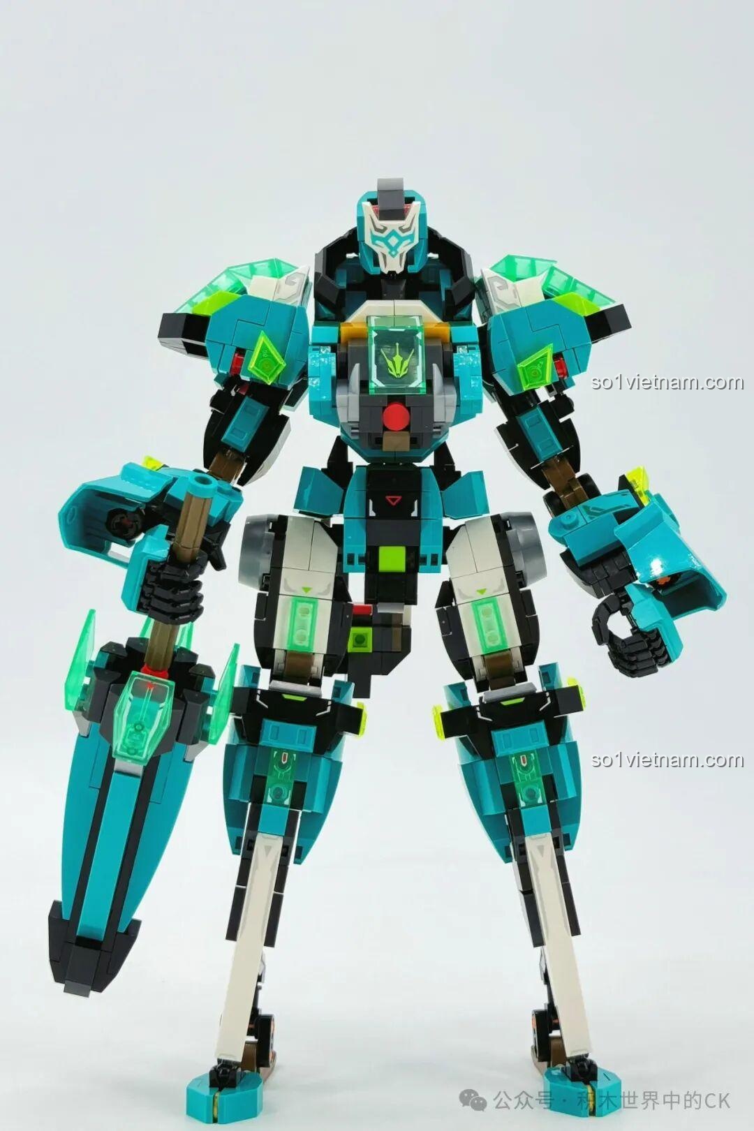 Mô hình robot Ma Lễ Hồng SEMBO 106008 nhìn từ phía sau, không cầm vũ khí.