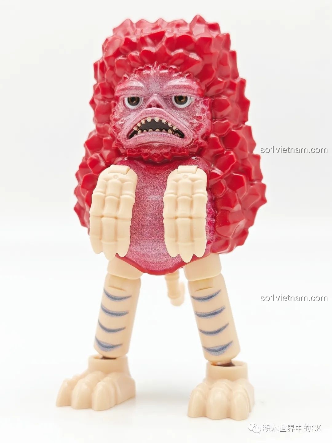 Mô hình đồ chơi lắp ráp Pigmon (GV-08 06) của BLOKEES Ultraman GV-08 nhìn từ phía trước.