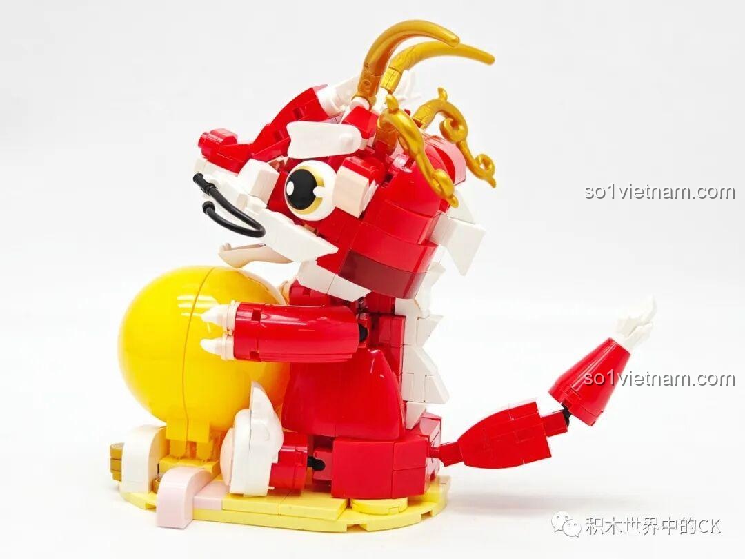 Mô hình rồng Keeppley K19909 nhìn từ góc bên phải, khoe trọn phần thân và đuôi linh hoạt.