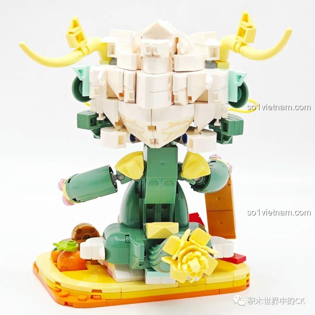 Mặt sau của mô hình rồng xanh Keeppley K19910, thể hiện sự hoàn thiện trong thiết kế.