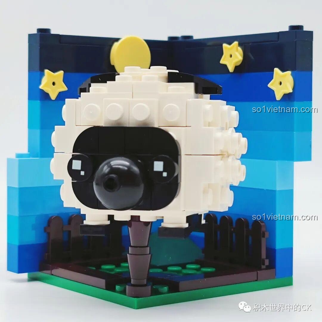 Mô hình lắp ráp Rubik Động Vật LQFUN hình con cừu trắng, có bộ lông xù và bối cảnh bầu trời đêm đầy sao.