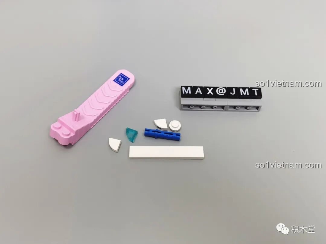 Mô hình Tuabin Gió Envision Pantasy 11014 hoàn chỉnh, nhìn từ góc chính diện, thật sự cuốn hút và ấn tượng khi trưng bày.