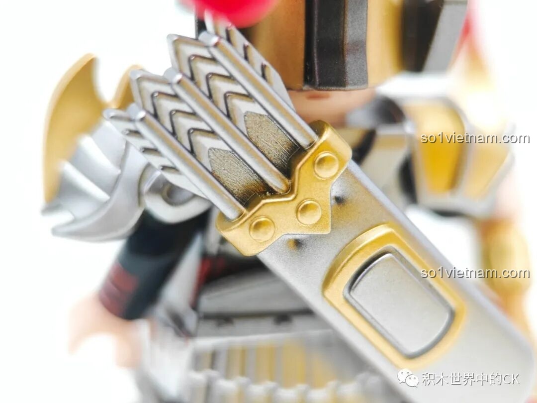 Năm minifigure Ngũ Hổ Tướng Kuzhao Studio đã lắp ráp hoàn chỉnh, đứng cạnh nhau.