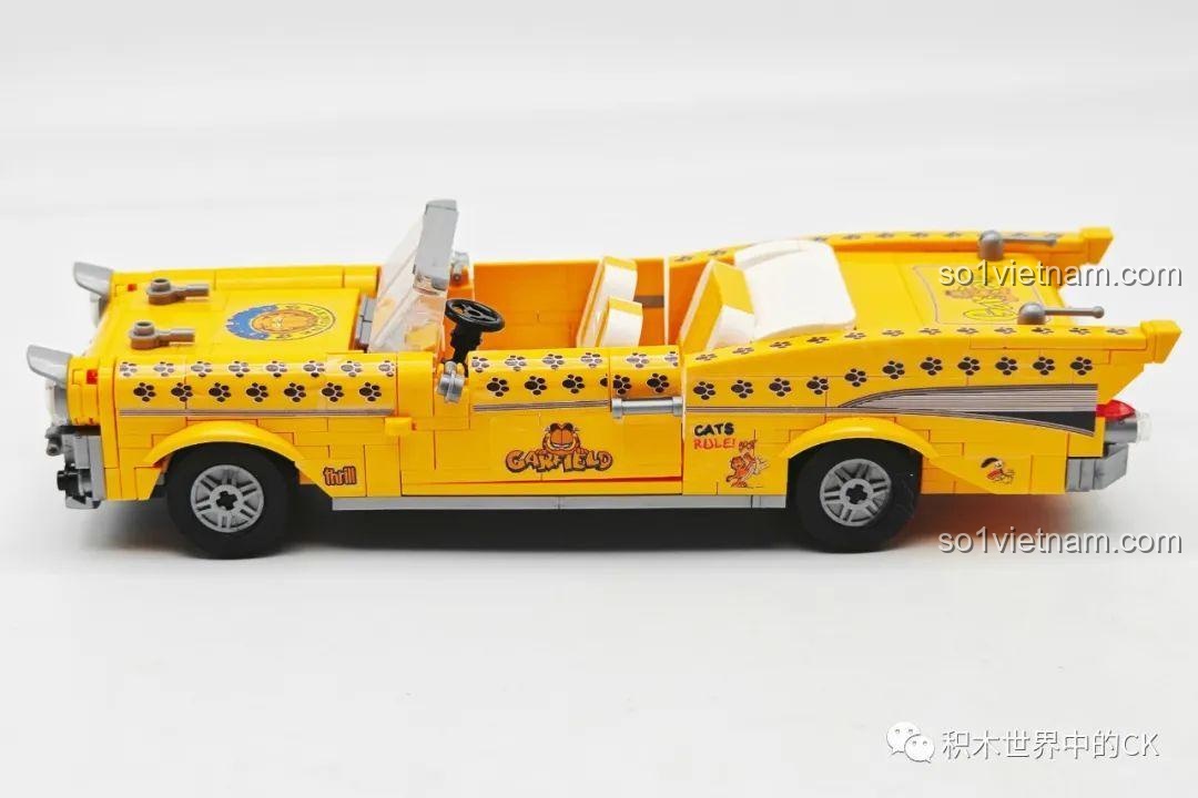 Nhận xét Balody 20141 Xe ô tô cổ điển nhìn từ cạnh bên, các chi tiết sticker dấu chân mèo rất ngộ nghĩnh.