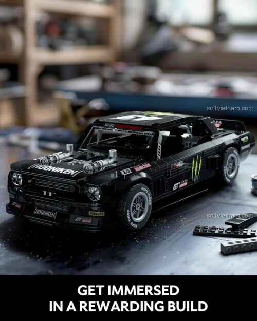 Mô hình Nifeliz NF10272 Ford Mustang Hoonicorn V2 đang được lắp ráp