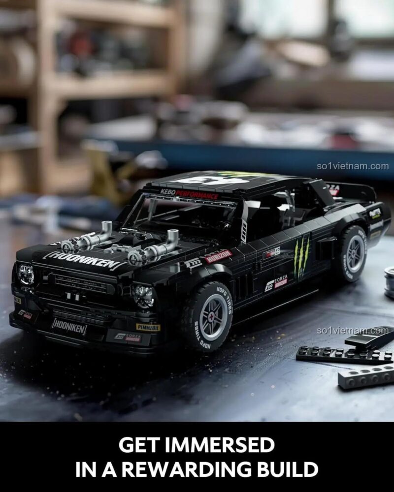 Mô hình Nifeliz NF10272 Ford Mustang Hoonicorn V2 đang được lắp ráp