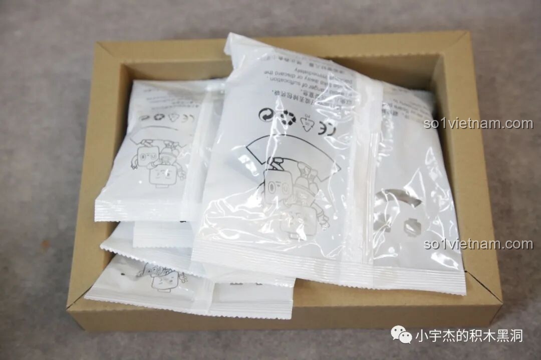 Nội dung bên trong hộp SEMBO 107106, các túi linh kiện được đóng gói cẩn thận.