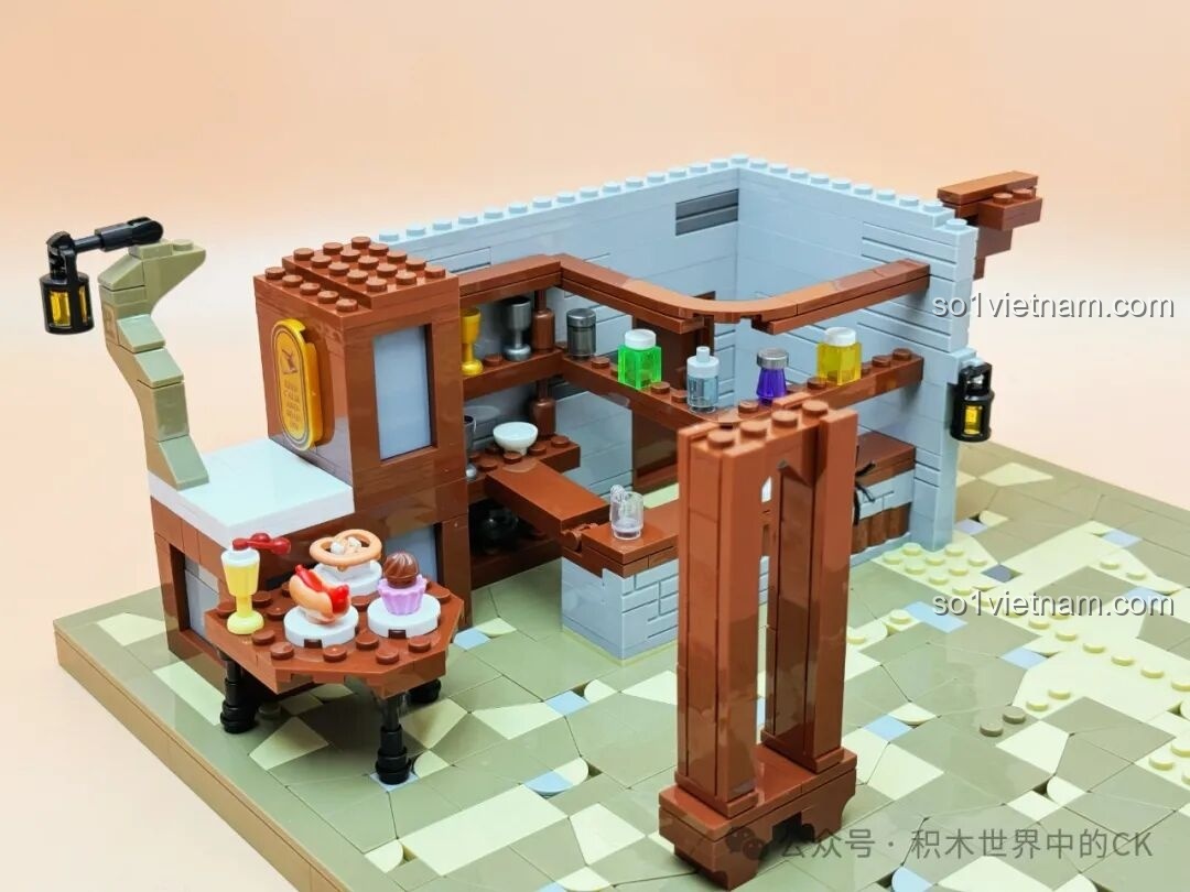 Thêm chi tiết nội thất như bàn, ghế và đèn lồng vào tầng trệt của bộ JIESTAR 57016 Thư viện Châu Âu.