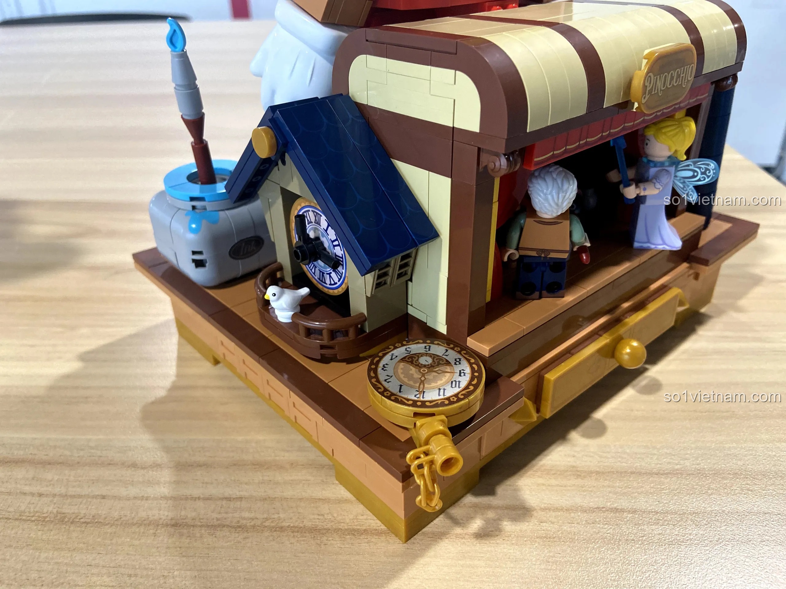 Chi tiết nút áo hình chữ 