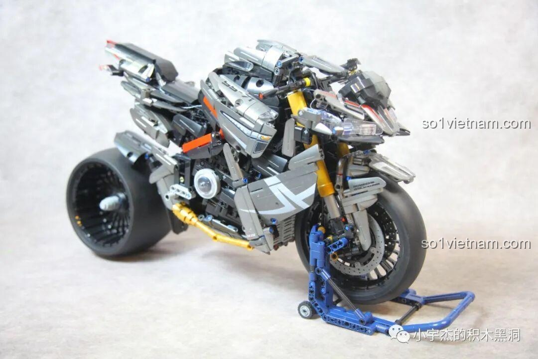 Mô hình Panlos 672105 Ducati V4 Superleggera V4, một siêu mô tô Technic khác của Panlos.