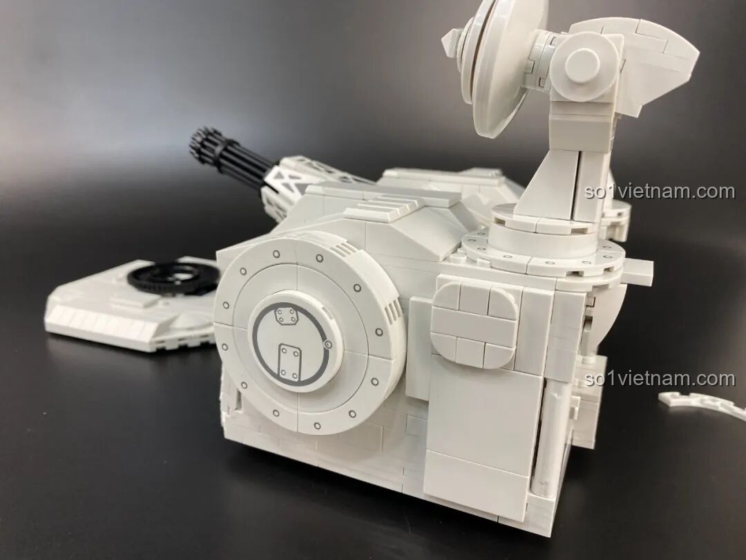 Trang sách hướng dẫn chuyển đổi từ phiên bản tĩnh sang động cơ của Pháo Phòng Không Tầm Gần 1130 PanlosBrick 628012.