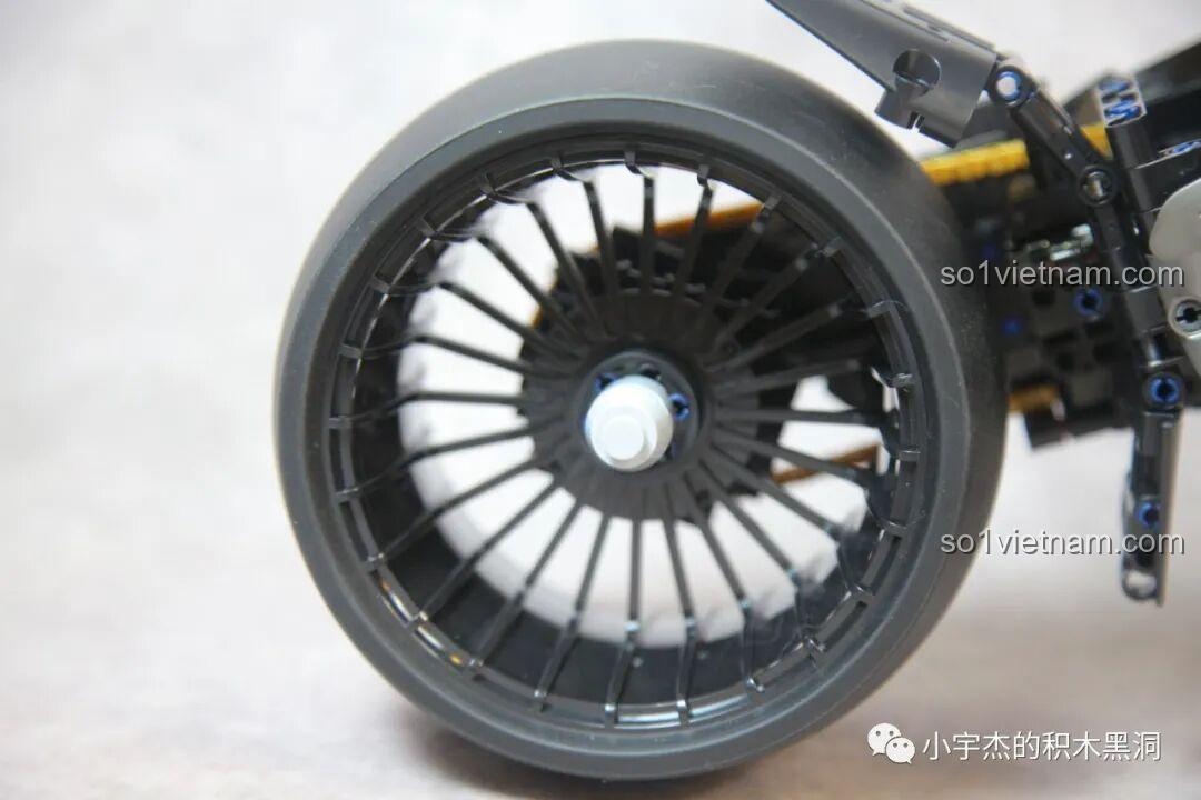 Linh kiện lắp ráp bánh trước của bộ lắp ghép PanlosBrick 672106 Mô tô Tốc Độ Rapid, bao gồm các thanh và chốt, đồ chơi mô hình kỹ thuật.