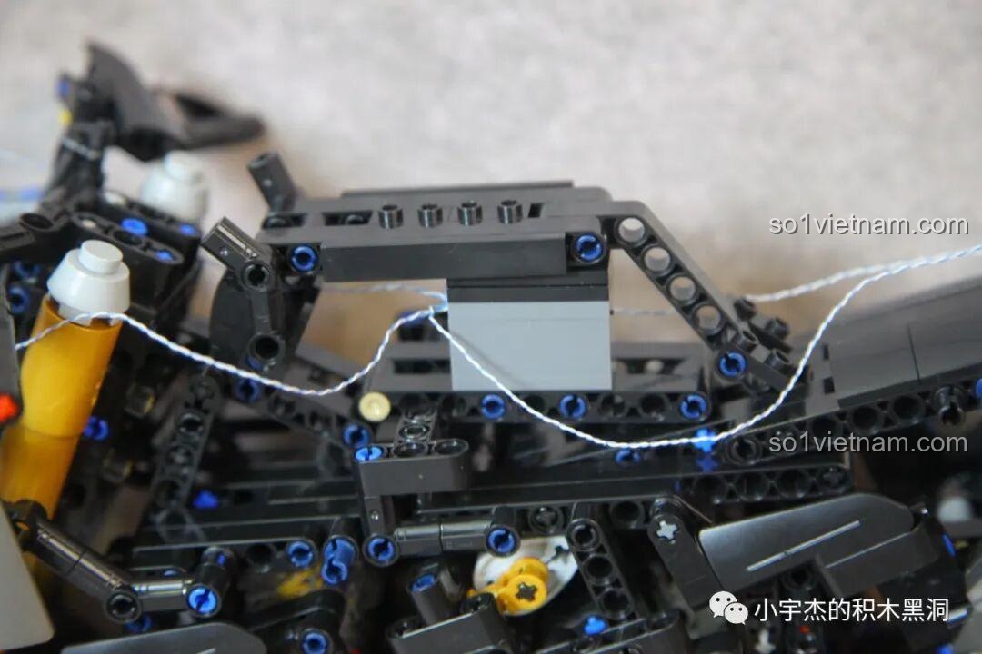 Cấu trúc bánh sau của bộ lắp ghép PanlosBrick 672106 Mô tô Tốc Độ Rapid, thiết kế chắc chắn, đồ chơi mô hình kỹ thuật.