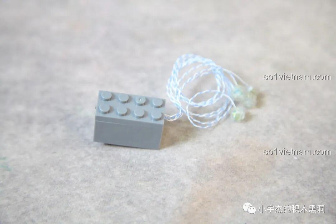 Giảm xóc lớn và cụm bánh răng của bộ lắp ghép PanlosBrick 672106 Mô tô Tốc Độ Rapid, chi tiết cơ khí ấn tượng, đồ chơi mô hình.