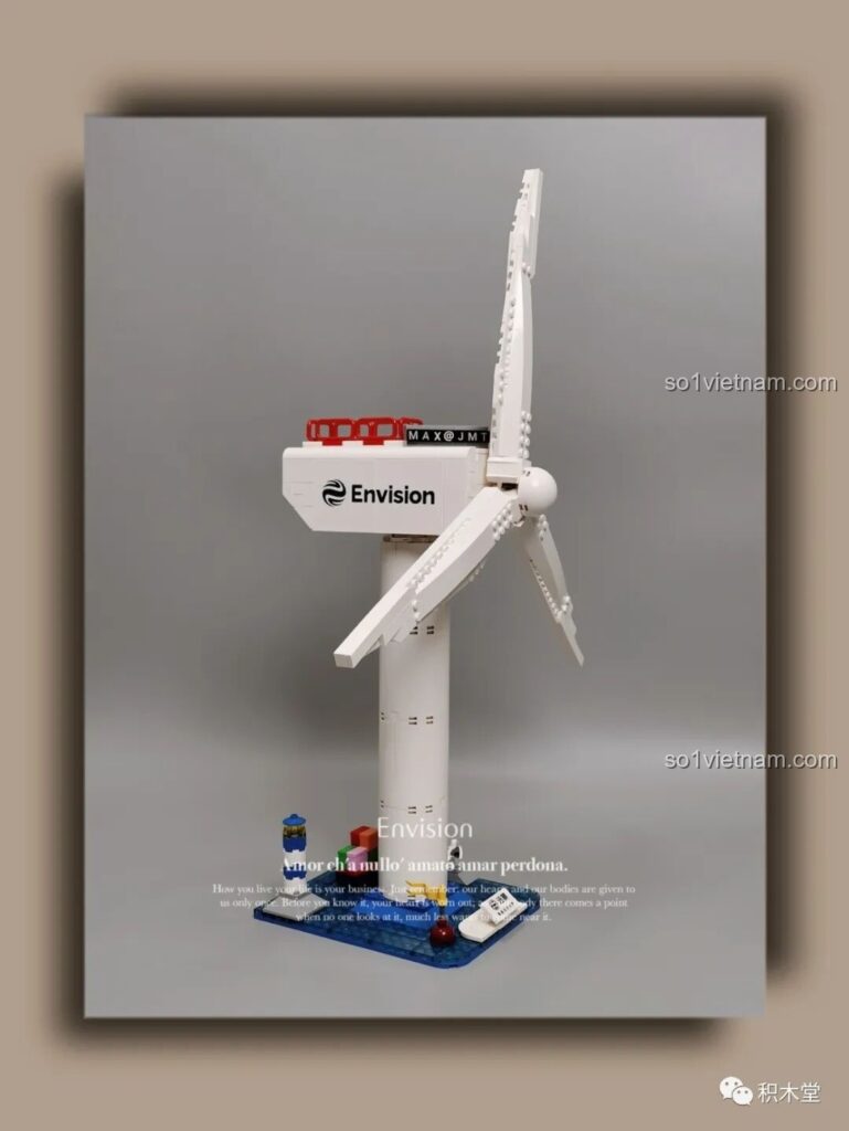 Mô hình Tuabin Gió Envision Pantasy 11014 đã hoàn thiện, sẵn sàng trưng bày, thể hiện vẻ đẹp của năng lượng tái tạo.