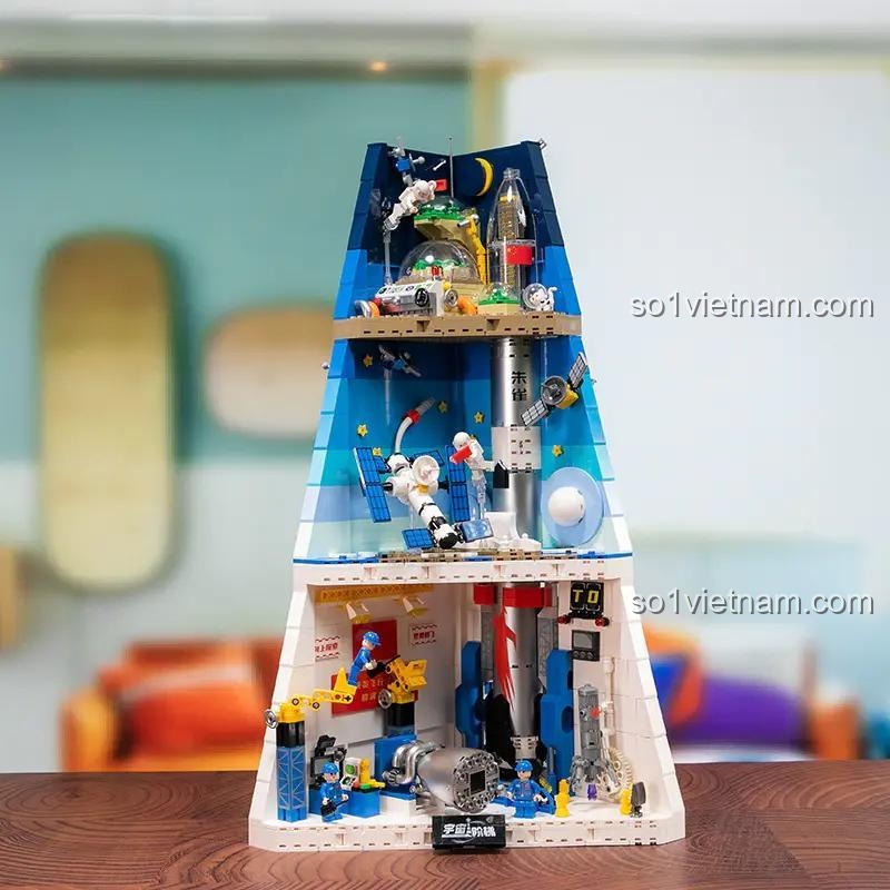 5 minifigures phi hành gia và mèo vũ trụ của bộ lắp ghép Thang Máy Vũ Trụ Pantasy 11034