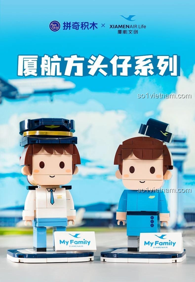 Hai mô hình phi công XiamenAir BrickHeadz từ bộ lắp ghép Pantasy 11035, 300 chi tiết mỗi mô hình