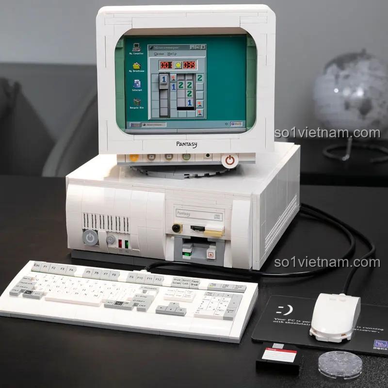 Chi tiết bo mạch chủ của bộ đồ chơi Pantasy 85005 Máy tính cổ điển thập niên 90