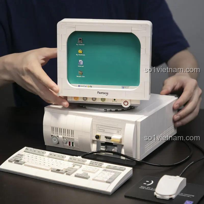 CPU và tản nhiệt của bộ đồ chơi Pantasy 85005 Máy tính cổ điển thập niên 90