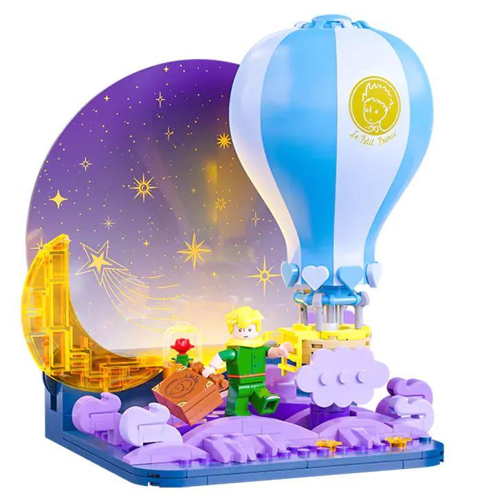 Ảnh chính bộ lắp ghép Hoàng Tử Bé và Khinh Khí Cầu Pantasy 86308. Mô hình có đèn LED, phù hợp cho bé gái 8 tuổi, giá tốt.