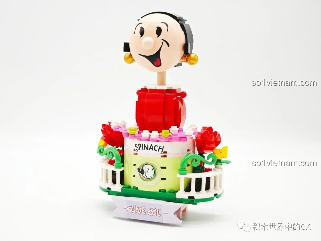 Hình ảnh Tranh Lắp Ráp 3D Olive Oyl đang trong quá trình lắp ráp, thể hiện các chi tiết cơ bản.