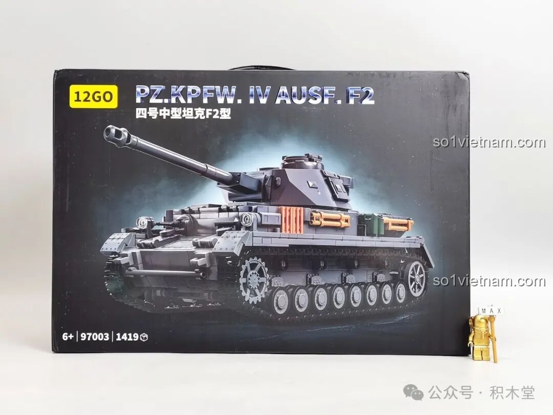 Mặt trước hộp đựng bộ lắp ráp xe tăng Panzer IV F2 12GO, với hình ảnh xe tăng và thông tin sản phẩm