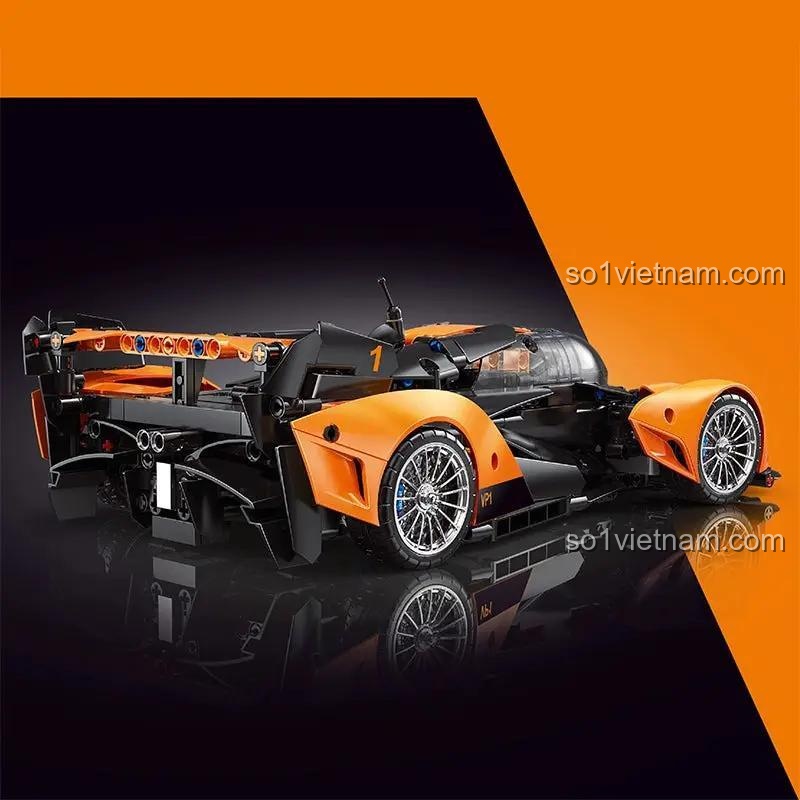 Hộp bộ lắp ghép McLaren Solus GT Pro Blocks, thiết kế ấn tượng, phù hợp làm quà tặng cho bé trai 14 tuổi.
