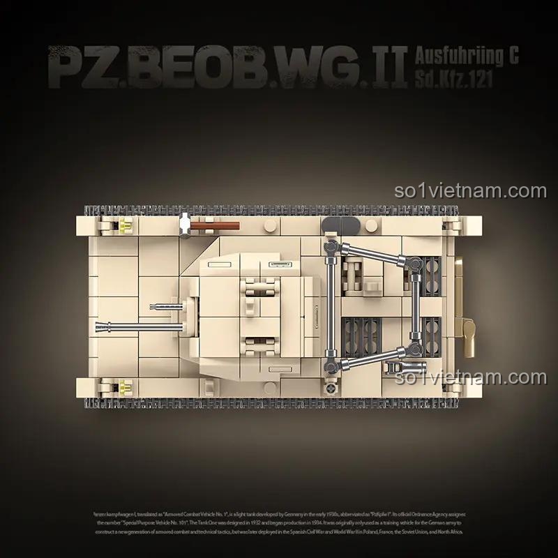 Góc nhìn từ trên xuống của mô hình Xe Tăng Quan Sát Pháo Binh QUANGUAN 100275, thể hiện chi tiết thiết kế.