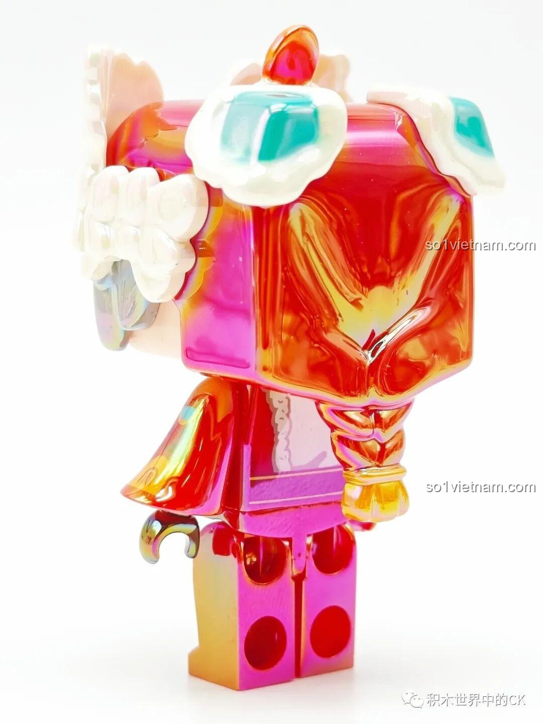 Nhân vật Mini World màu trắng với mũ cao bồi và hộp trưng bày lễ hội 72036