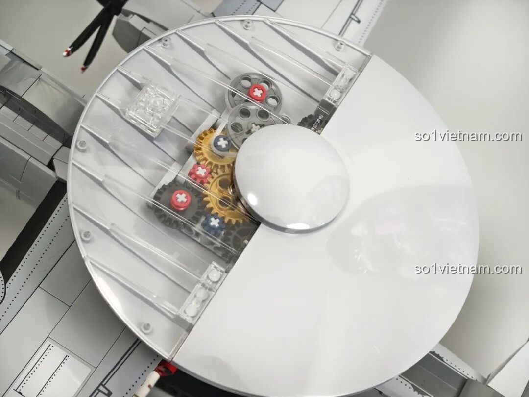 Radar bán trong suốt để lộ hệ thống bánh răng bên trong của Keeppley 23039 KJ-600