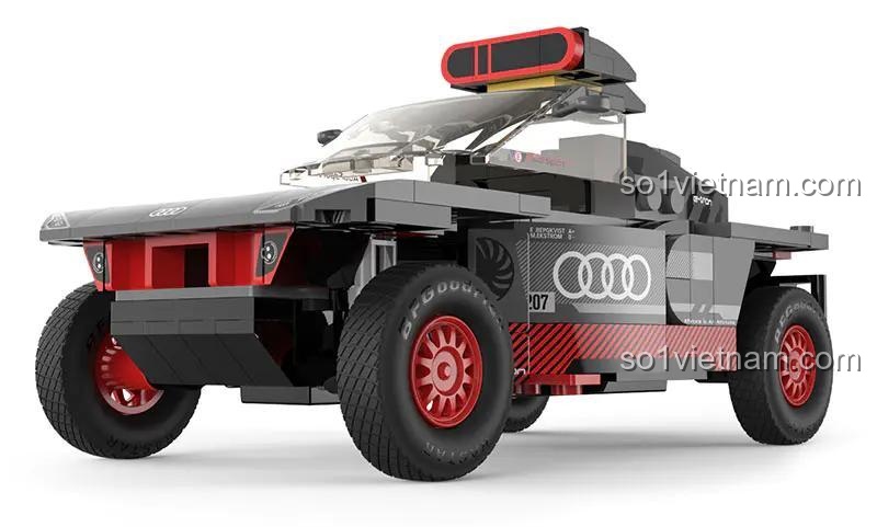 Đồ chơi mô hình RASTAR Audi RS Q e-tron E2 10120, xe đua địa hình Audi chất lượng cao, góc nhìn bên hông.