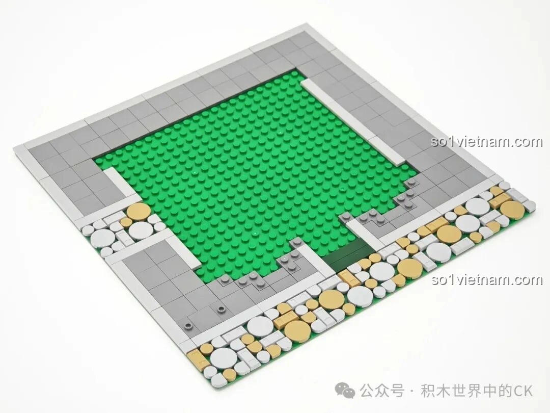 Quá trình xây dựng nền móng của mô hình BAKA 33202 Xưởng Bánh Donut, các mảnh ghép bắt đầu hình thành.