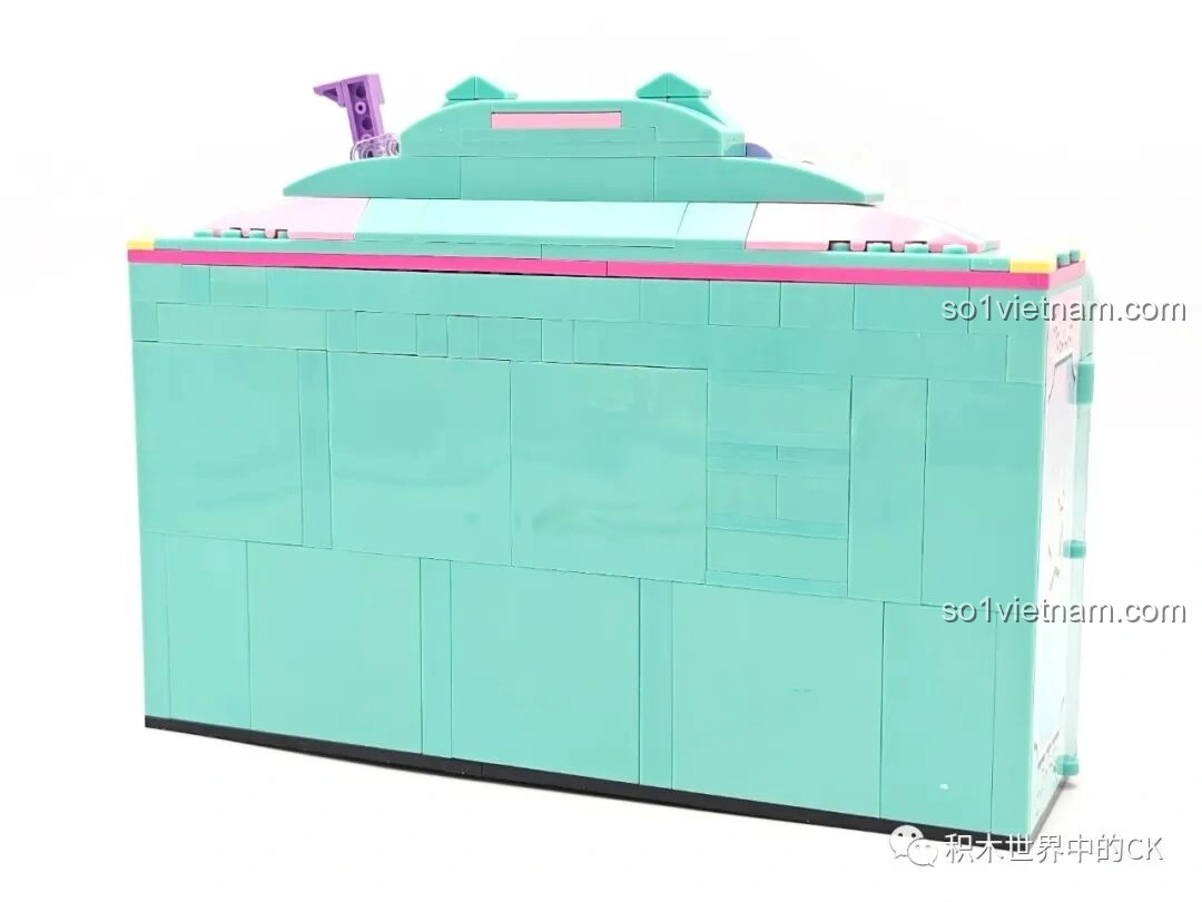 Mặt sau tủ đồ Hatsune Miku 76013 khi gập gọn, với các mảnh ghép màu xanh ngọc.