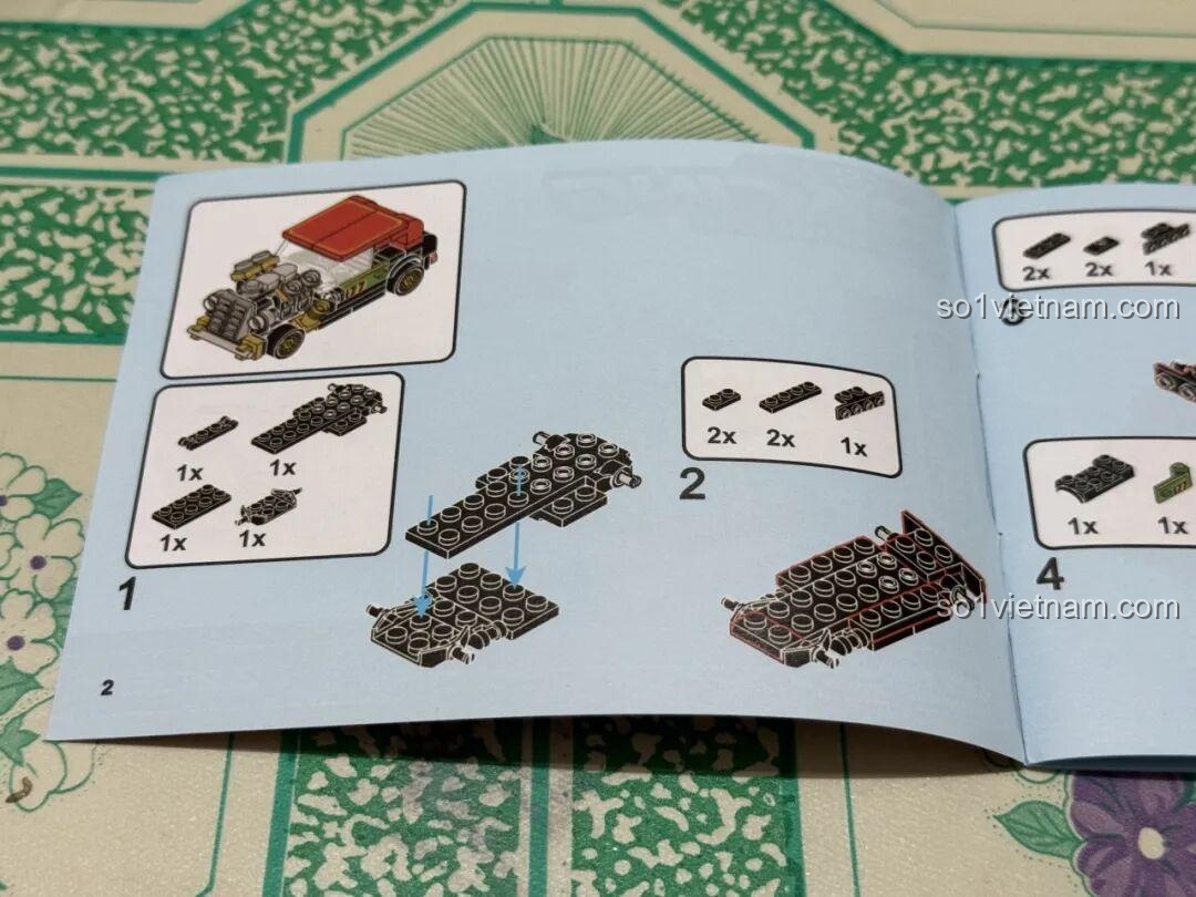 Sách hướng dẫn lắp ráp chi tiết của bộ đồ chơi DECOOL 22052 Xe Đua Cổ Điển Mini với các bước minh họa rõ ràng.